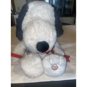 Hallmark Snoopy Cupid 11" Plush Dog Features Sound Motion Works Wings Flap Cupid